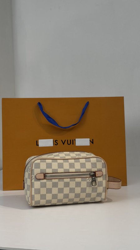 شنطة يد حجم اكبير كوالتي ماستر 👝
